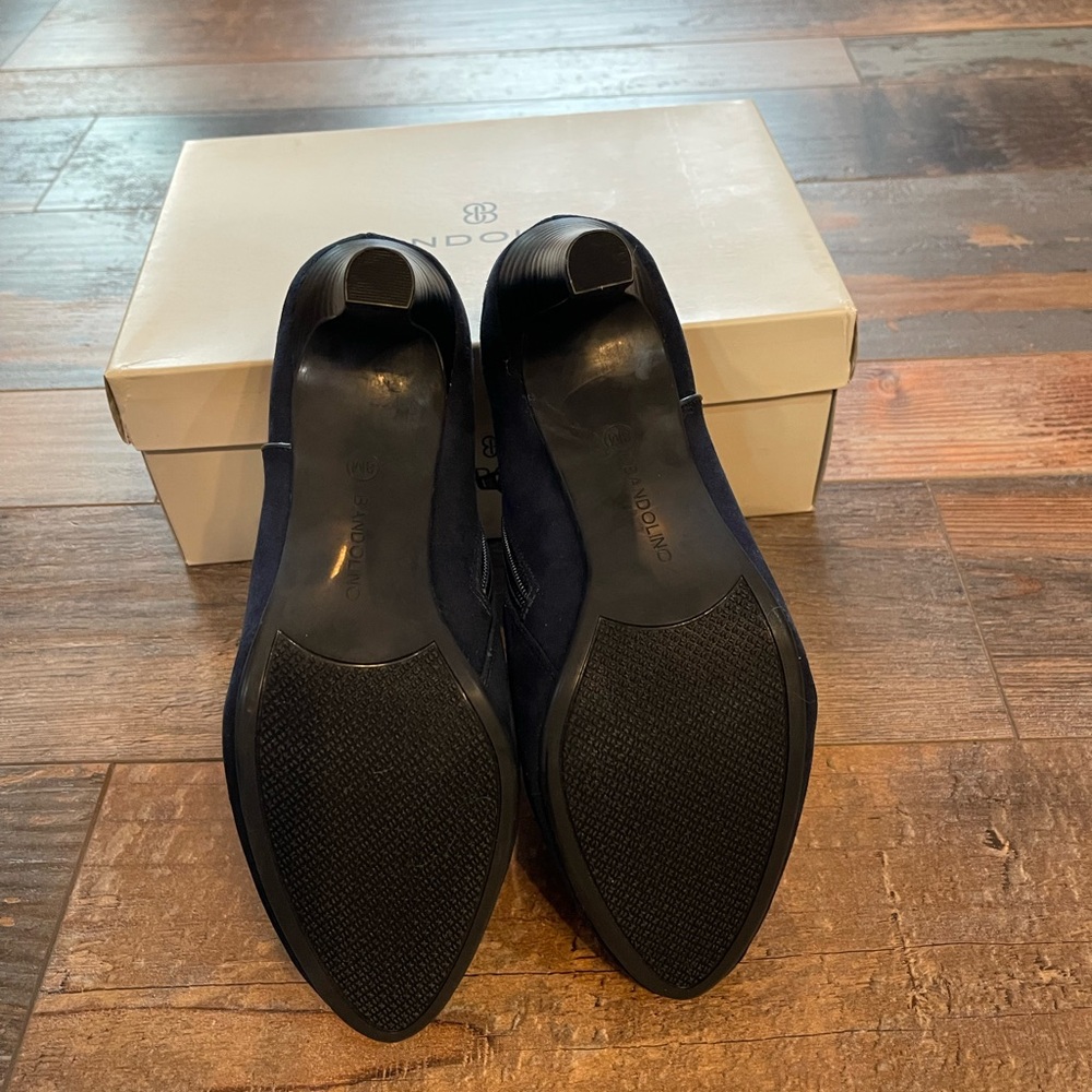 Bandolino Navy Blue Heeled Bootie 8M - Picture 8 of 10